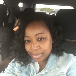 Meet your Posher, Sundea